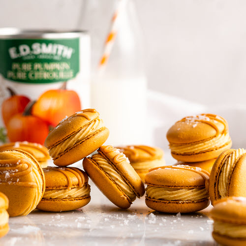 Macarons à la citrouille et au caramel salé