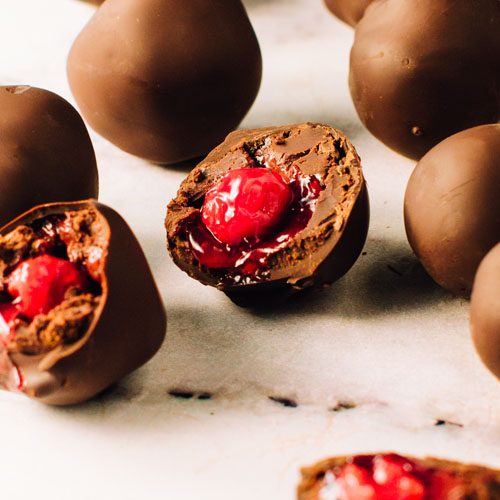 Truffes aux Cerises et au Chocolat Noir