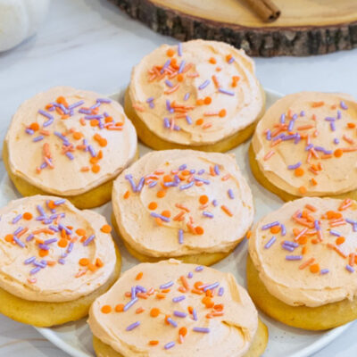 Biscuits tendres au sucre et aux épices pour tarte à la citrouille