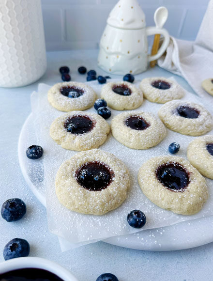 Biscuits empreintes végétaliens aux bleuets