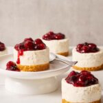 Gâteaux au fromage individuels classiques sans cuisson