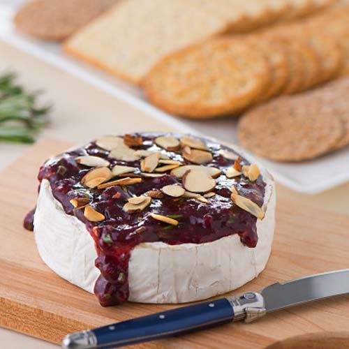 Raspberry Baked Brie With Rosemary - E.D.SMITH®