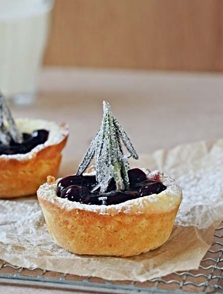 Blueberry Pie Cookie Cups