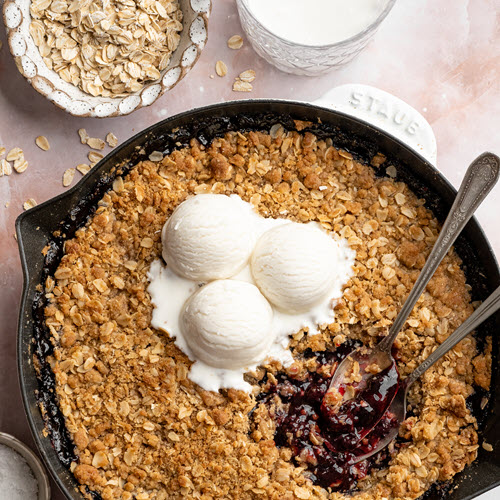 Spiced Berry Crumble